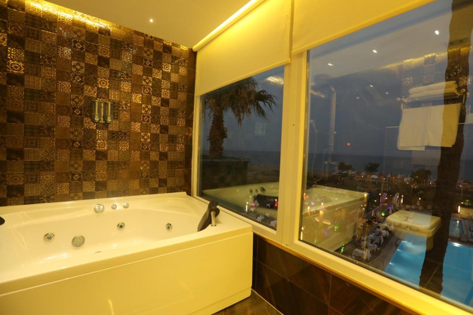 Unluselek Hotel Anamur Exterior photo